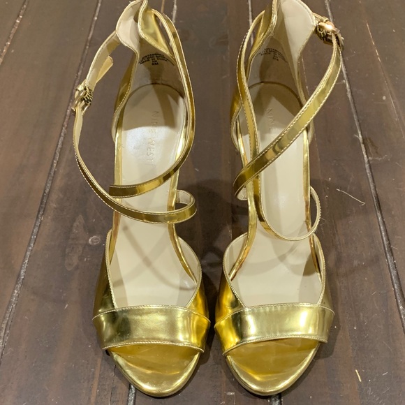 Nine West Gold Strappy Heels - Picture 1 of 5